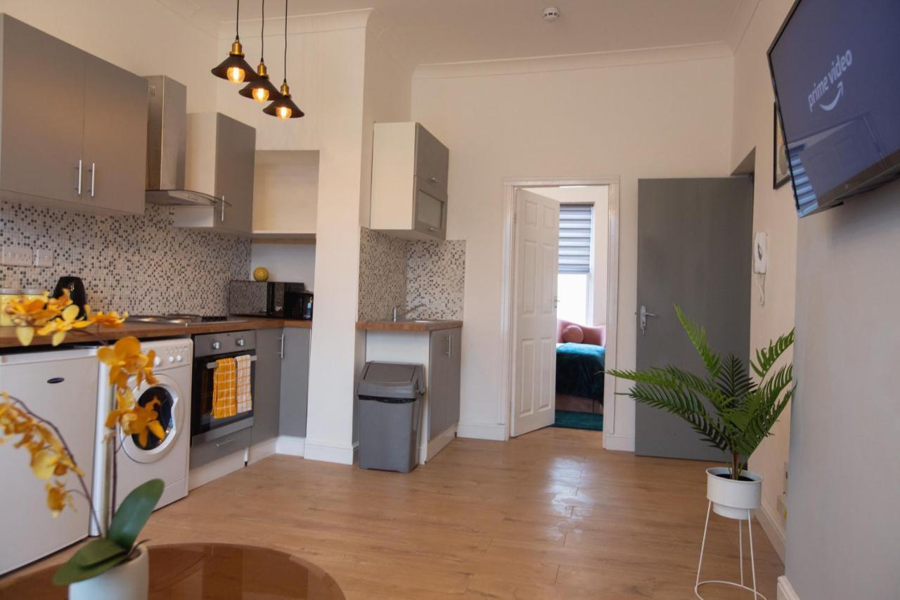 Cityhost - Leeds Apartments Beeston Hill Exterior foto