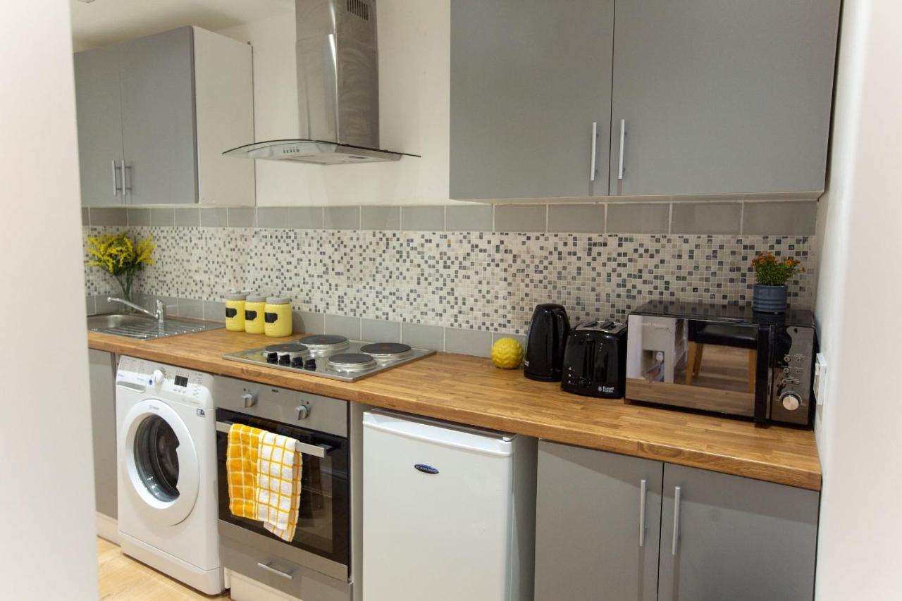 Cityhost - Leeds Apartments Beeston Hill Exterior foto